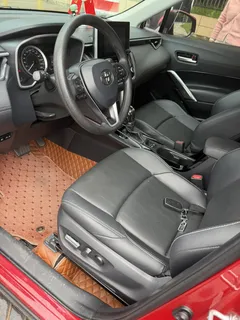 2022 Toyota Frontlander 2.0L CVT Luxury Plus, красный — фото 8
