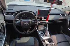 2022 Toyota Wildlander 2.0L 2WD Leading, белый — фото 13