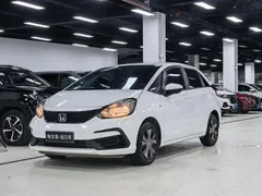 2022 Honda Fit 1.5L CVT Sunroof, белый — фото 1