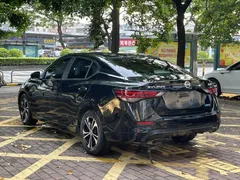 2021 Nissan Sylphy 1.6L XL CVT, чёрный — фото 4