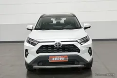 2023 Toyota RAV4 2.0L CVT 2WD Fashion Plus, белый — фото 2