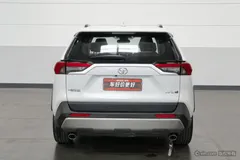 2023 Toyota RAV4 2.0L CVT 2WD Fashion Plus, белый — фото 3