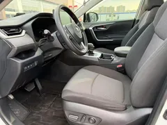 2021 Toyota RAV4 2.0L CVT 2WD Fashion Plus, белый — фото 4