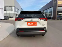 2021 Toyota RAV4 2.0L CVT 2WD Fashion Plus, белый — фото 8
