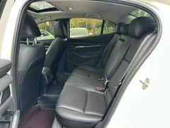 2021 Mazda Mazda3 2.0L AT, белый — фото 9