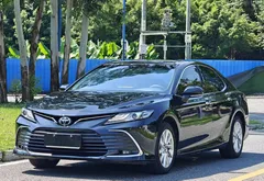 2021 Toyota Camry 2.0G Luxury, чёрный — фото 1