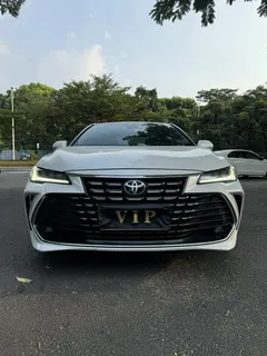 2023 Toyota Avalon 2.0L CVT Luxury, белый — фото 3