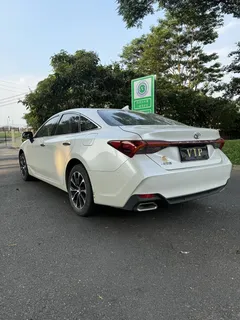 2023 Toyota Avalon 2.0L CVT Luxury, белый — фото 7