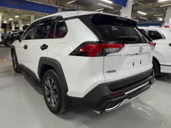 2023 Toyota RAV4 2.0L CVT 4WD Adventure Plus, белый — фото 16