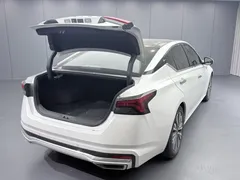 2022 Nissan Teana 2.0L XL-Upr Premium, белый — фото 19