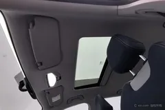 2022 Geely Emgrand 4th Gen 1.5L CVT Flagship — фото 15