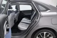 2022 Geely Emgrand 4th Gen 1.5L CVT Flagship — фото 16