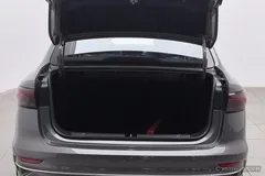 2022 Geely Emgrand 4th Gen 1.5L CVT Flagship — фото 17