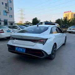 2023 Hyundai Elantra 1.5L CVT GLX Elite, белый — фото 10