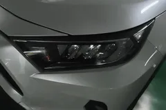 2022 Toyota RAV4 2.0L CVT 2WD Fashion, белый — фото 2