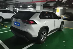 2022 Toyota RAV4 2.0L CVT 2WD Fashion, белый — фото 9
