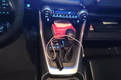2022 Toyota RAV4 2.0L CVT 2WD Fashion, белый — фото 15