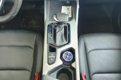 2023 Geely Emgrand 4th Gen 1.5L CVT Premium Champion, белый — фото 16