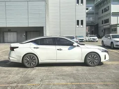 2022 Nissan Teana 2.0L XL-TLS, белый — фото 2