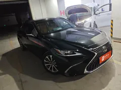 2022 Lexus ES 200 Excellence, чёрный — фото 5