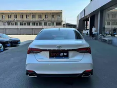 2023 Toyota Avalon 2.0L CVT Luxury, белый — фото 8