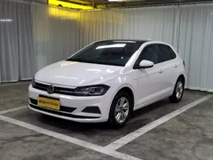 2021 Volkswagen Polo Plus 1.5L AT Panoramic, белый — фото 1