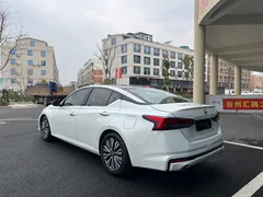 2022 Nissan Teana 2.0L XL-TLS, белый — фото 9