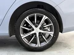 2023 Geely Emgrand 4th Gen 1.5L CVT Premium Champion — фото 15
