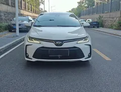 2022 Toyota Corolla 1.5L CVT Pioneer, белый — фото 2