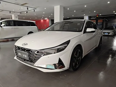 2021 Hyundai Elantra 1.5L CVT LUX Premium