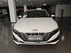 2021 Hyundai Elantra 1.5L CVT LUX Premium, белый — фото 2