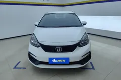 2021 Honda Fit 1.5L CVT, белый — фото 3