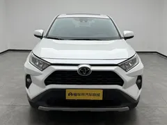 2022 Toyota RAV4 2.0L CVT 2WD Fashion, белый — фото 2