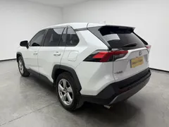 2022 Toyota RAV4 2.0L CVT 2WD Fashion, белый — фото 5
