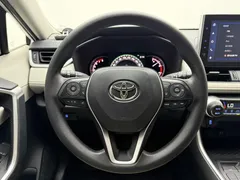 2022 Toyota RAV4 2.0L CVT 2WD Fashion, белый — фото 11