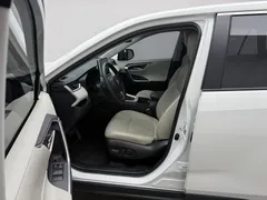 2022 Toyota RAV4 2.0L CVT 2WD Fashion, белый — фото 12