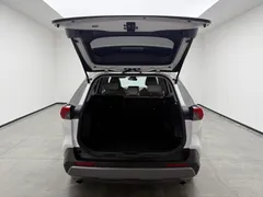2022 Toyota RAV4 2.0L CVT 2WD Fashion, белый — фото 15