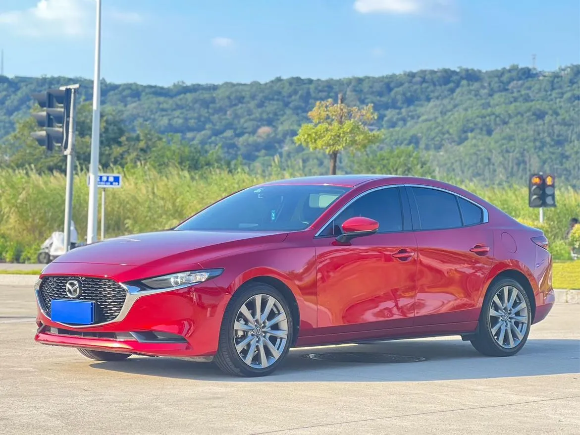 2022 Mazda Mazda3 2.0L AT