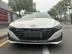 2021 Hyundai Elantra 1.5L CVT Leading GLS, белый — фото 2