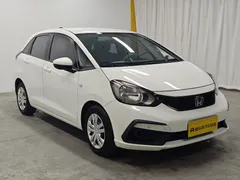 2021 Honda Fit 1.5L CVT, белый — фото 3