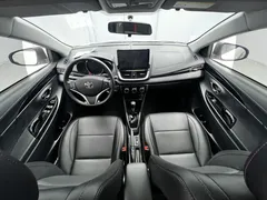 2022 Toyota Yaris L Zhixuan X 1.5L CVT Luxury Plus, белый — фото 8