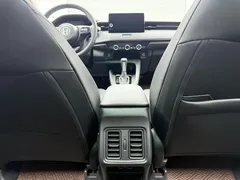 2023 Honda Vezel 1.5L CVT Tech, белый — фото 14