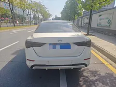 2021 Nissan Sylphy 1.6L XE CVT, белый — фото 8
