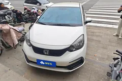 2021 Honda Fit 1.5L CVT, белый — фото 3