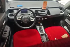 2021 Honda Fit 1.5L CVT, белый — фото 14