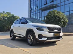 2021 Kia Seltos 1.5L CVT Trend, белый — фото 3