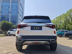 2021 Kia Seltos 1.5L CVT Trend, белый — фото 6