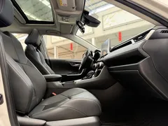 2022 Toyota Wildlander 2.0L 2WD Luxury Plus — фото 8