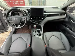 2022 Toyota Camry 2.0G Luxury, белый — фото 8