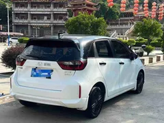 2022 Honda Fit 1.5L CVT Sunroof, белый — фото 5